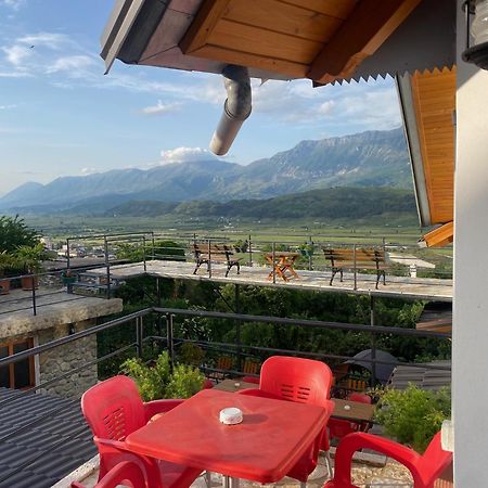 Bixhaku Guesthouse Gjirokaster Exterior photo