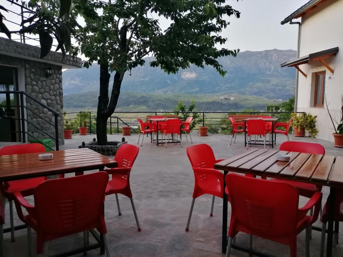 Bixhaku Guesthouse Gjirokaster Exterior photo
