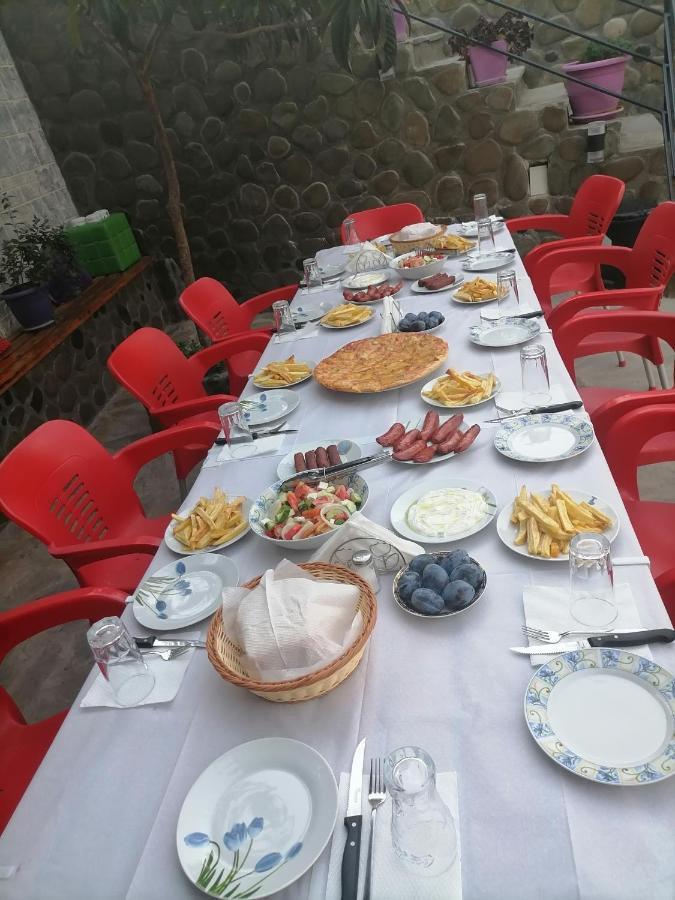 Bixhaku Guesthouse Gjirokaster Exterior photo